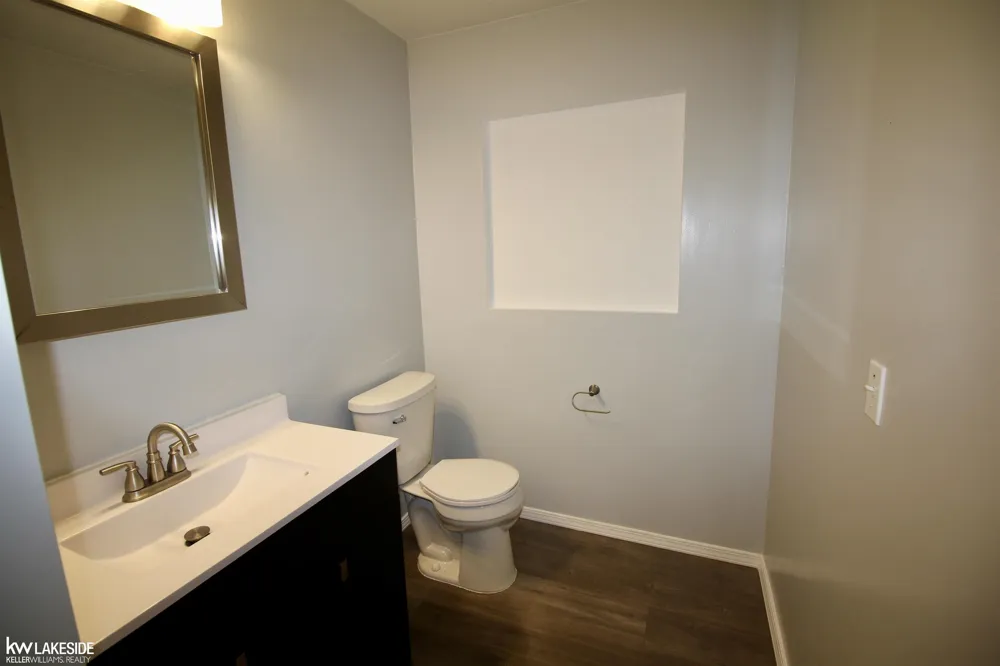 21181 24 Mile Road Macomb Township, MI 48042