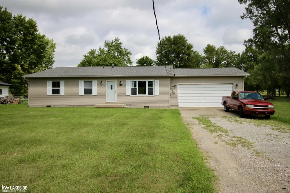 21181 24 Mile Road Macomb Township, MI 48042