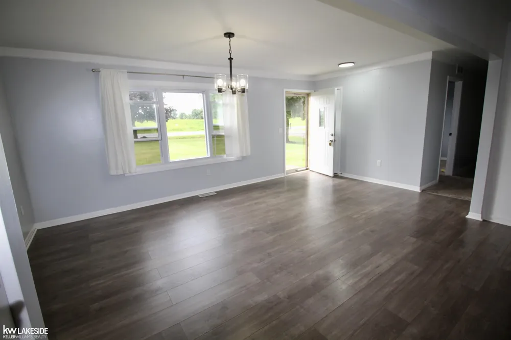 21181 24 Mile Road Macomb Township, MI 48042