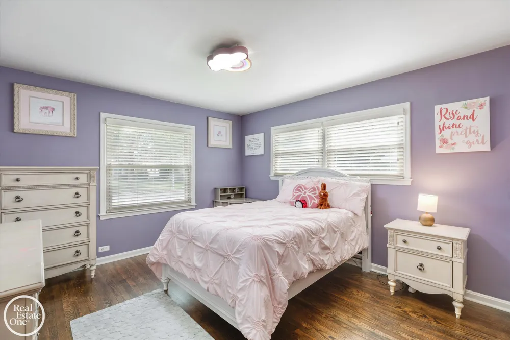 715 S Renaud Road Grosse Pointe Woods City, MI 48236