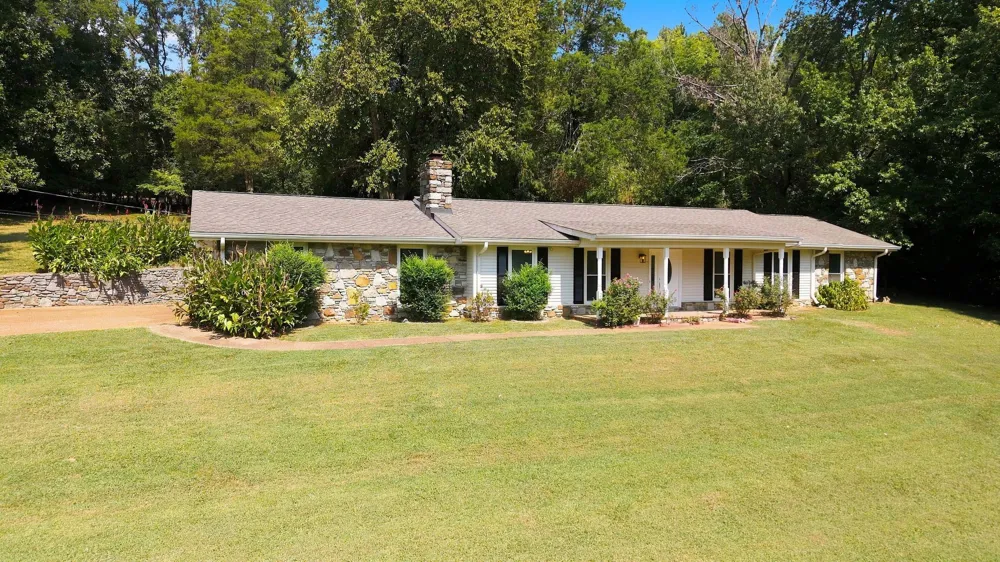 5159 Saundersville Rd Old Hickory, TN 37138