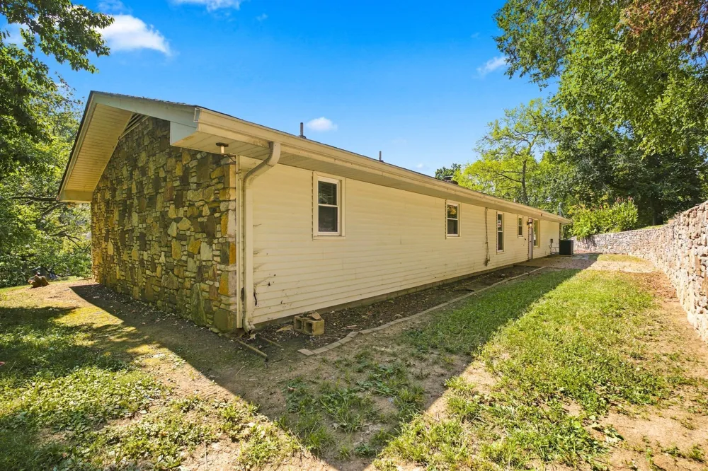 5159 Saundersville Rd Old Hickory, TN 37138