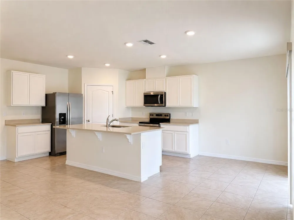 869 AMBLESIDE DRIVE Haines City, FL 33844