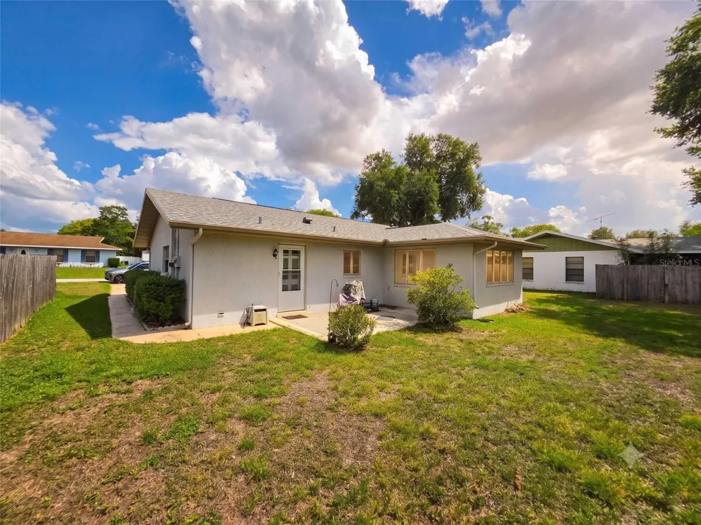 7047 WINDMERE ROAD Brooksville, FL 34602