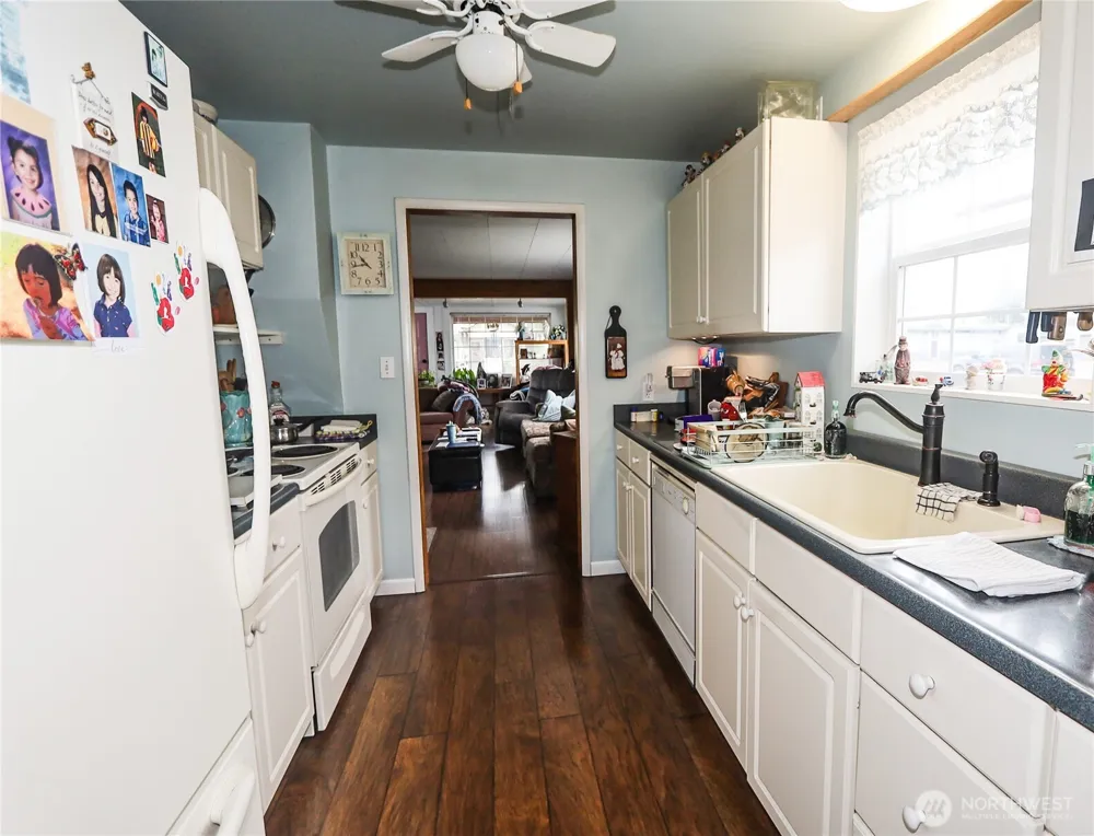 1401 Bay Avenue Aberdeen, WA 98520