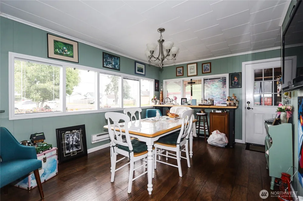 1401 Bay Avenue Aberdeen, WA 98520