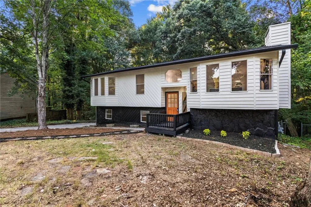 3044 Jami Ct Snellville, GA 30039
