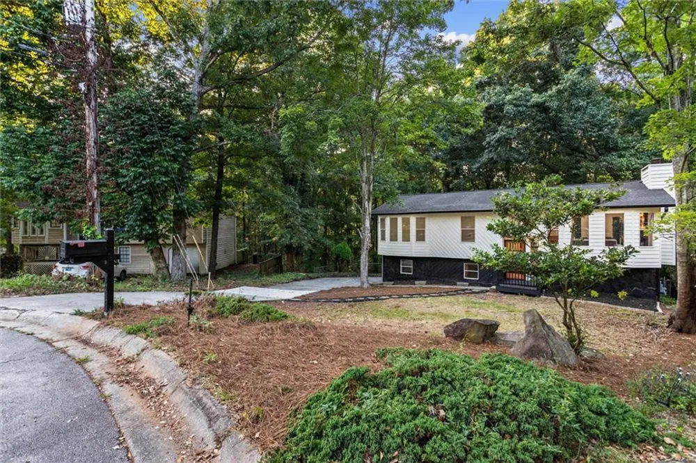 3044 Jami Ct Snellville, GA 30039