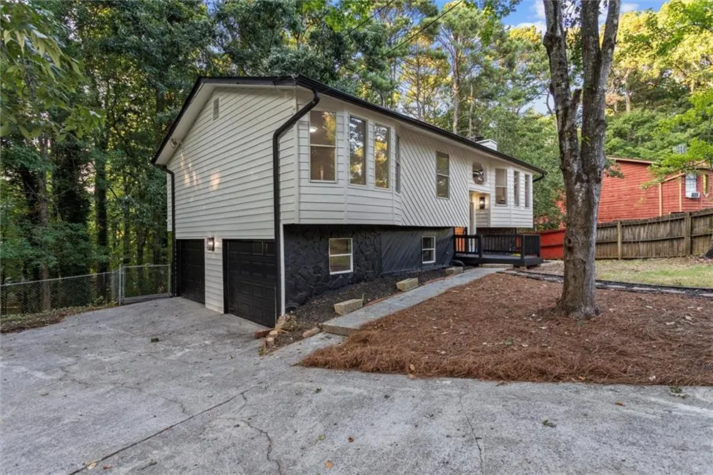 3044 Jami Ct Snellville, GA 30039