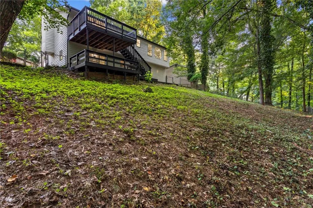 3044 Jami Ct Snellville, GA 30039