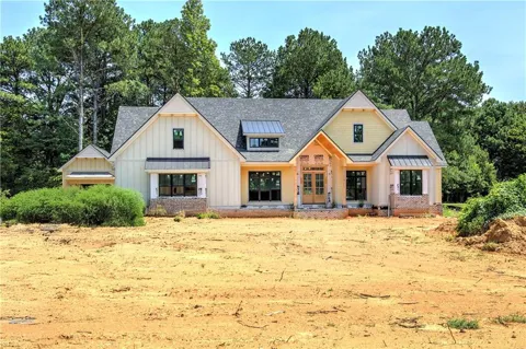 14 Mercer Drive NW