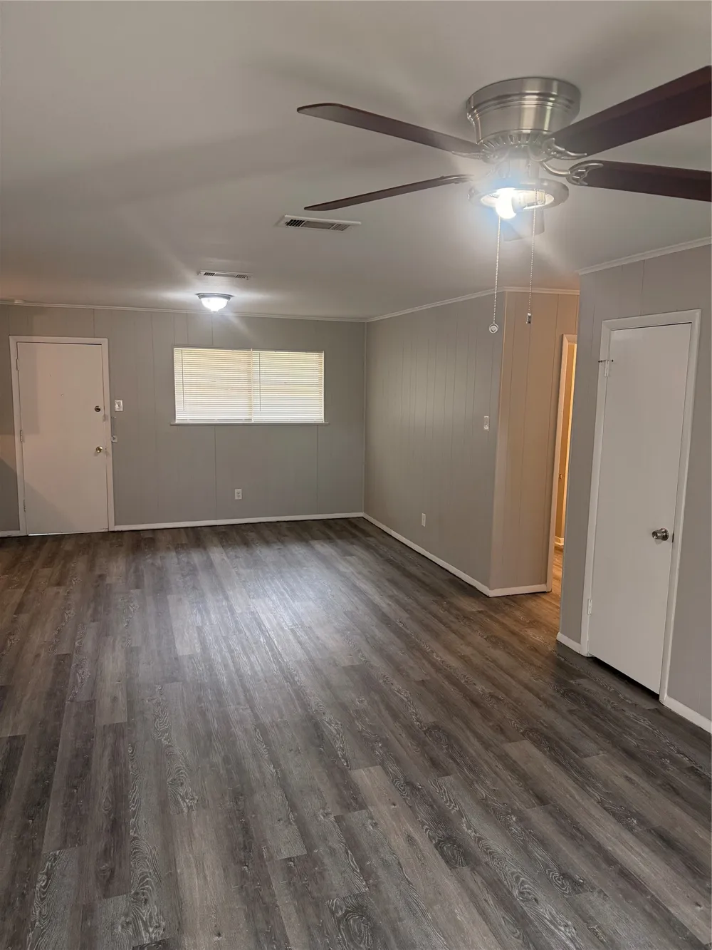 6541 Avalon Watauga, TX 76148