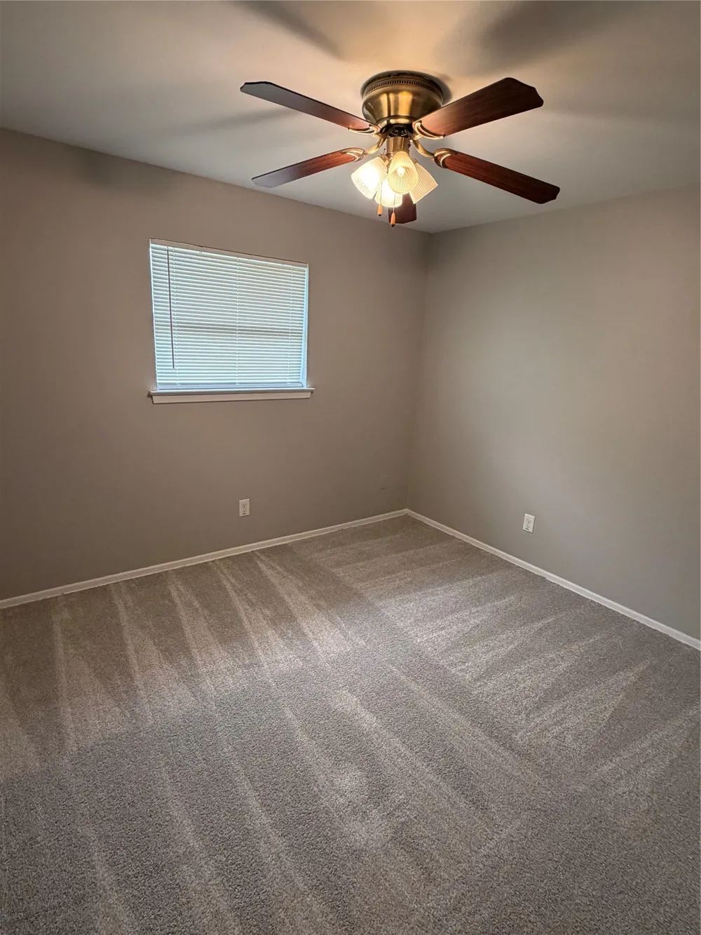 6541 Avalon Watauga, TX 76148