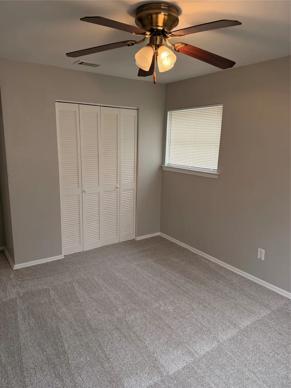 6541 Avalon Watauga, TX 76148