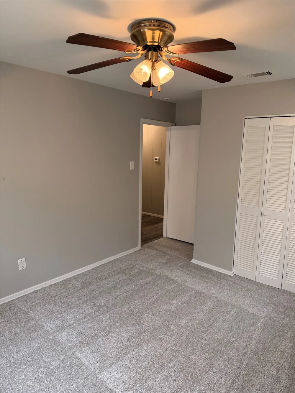 6541 Avalon Watauga, TX 76148
