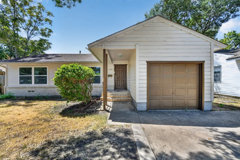 2358 Norwood Drive Dallas, TX 75228
