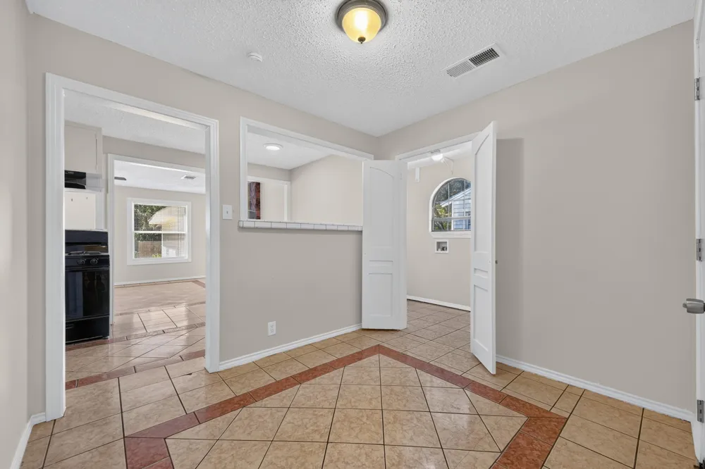 2358 Norwood Drive Dallas, TX 75228