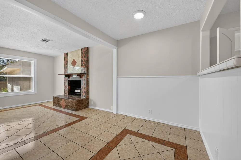 2358 Norwood Drive Dallas, TX 75228