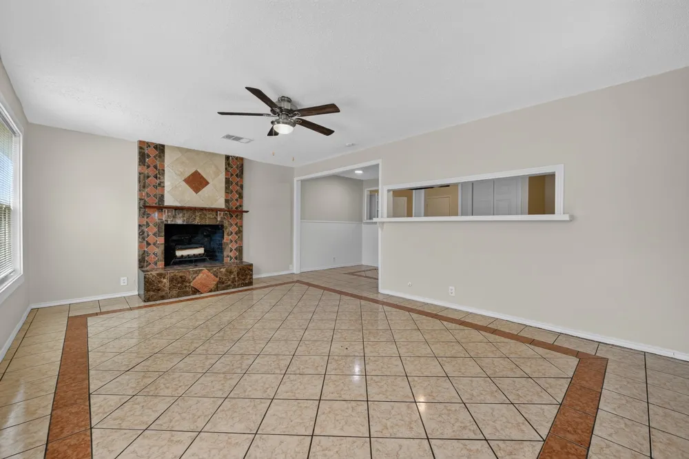 2358 Norwood Drive Dallas, TX 75228