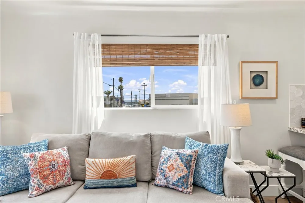 341 Main Pismo Beach, CA 93449