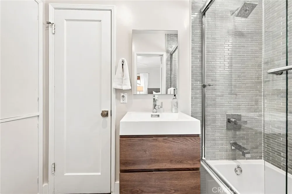 341 Main Pismo Beach, CA 93449