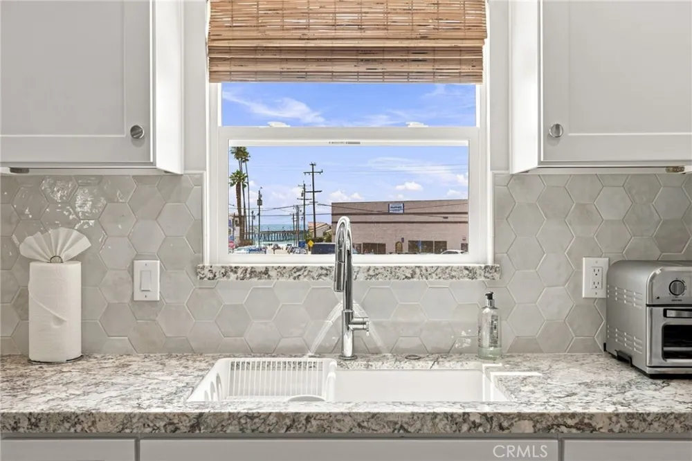 341 Main Pismo Beach, CA 93449