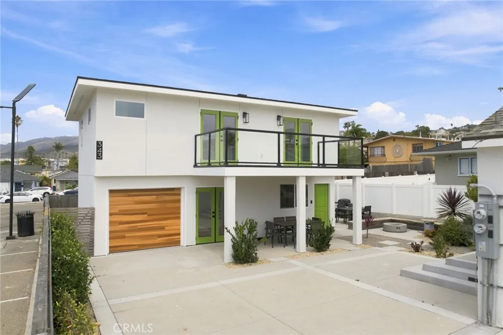 341 Main Pismo Beach, CA 93449