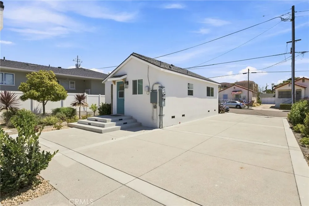 341 Main Pismo Beach, CA 93449
