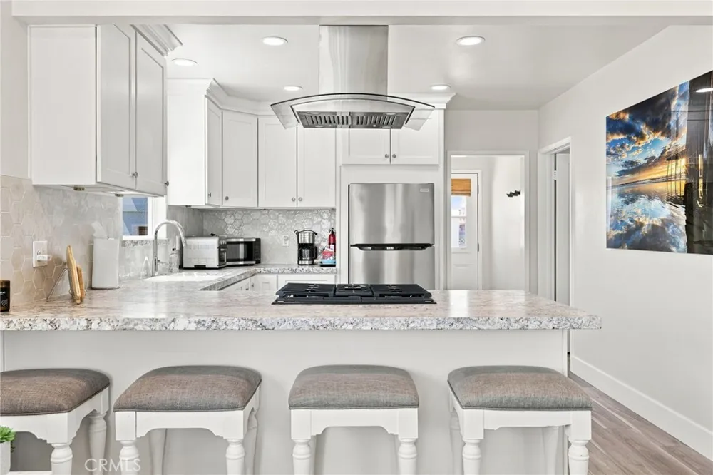 341 Main Pismo Beach, CA 93449