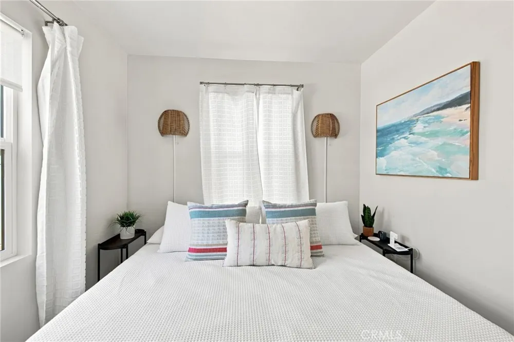341 Main Pismo Beach, CA 93449