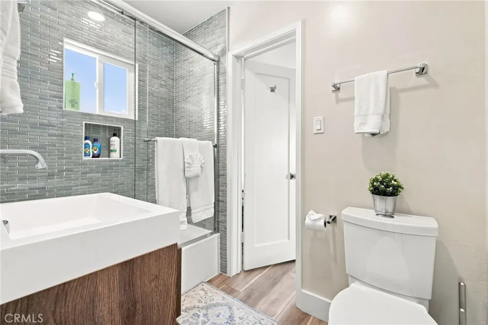 341 Main Pismo Beach, CA 93449