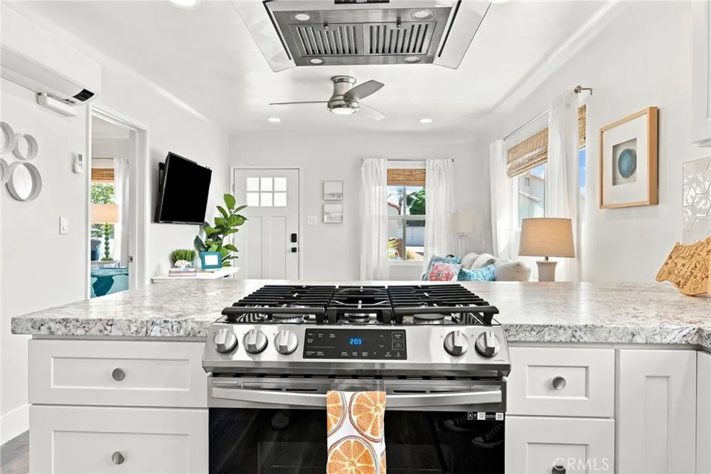 341 Main Pismo Beach, CA 93449