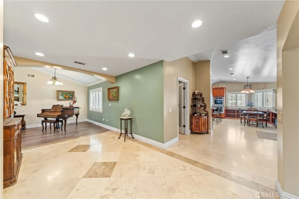 17945 Copper Queen Perris, CA 92570