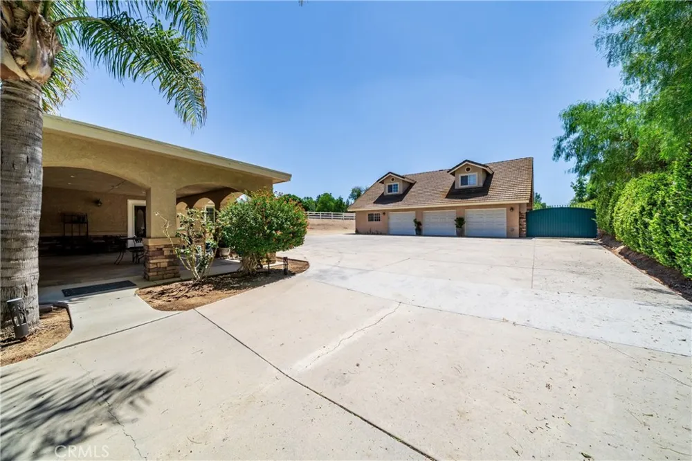 17945 Copper Queen Perris, CA 92570