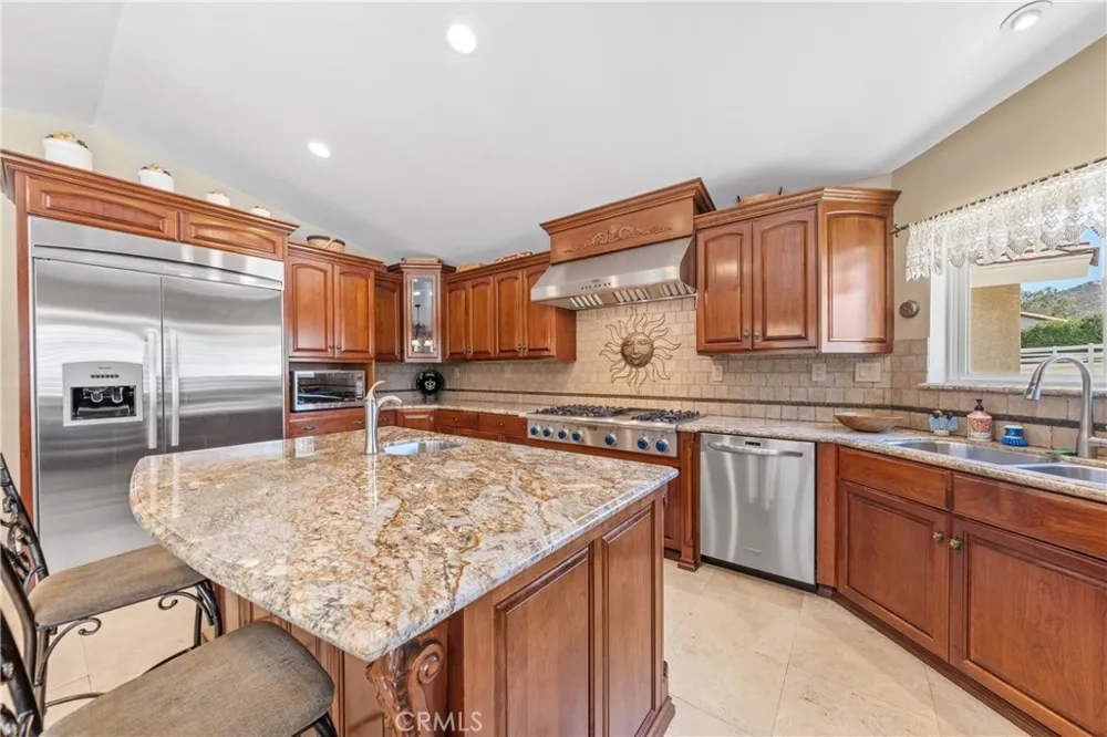 17945 Copper Queen Perris, CA 92570