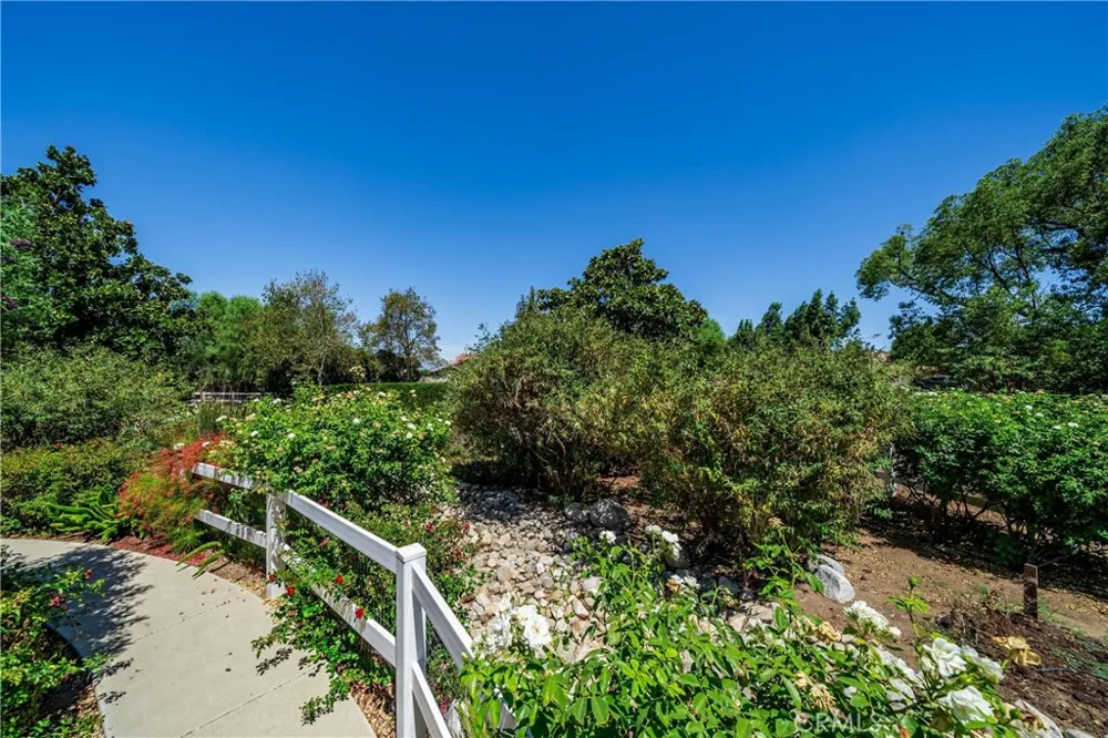 17945 Copper Queen Perris, CA 92570