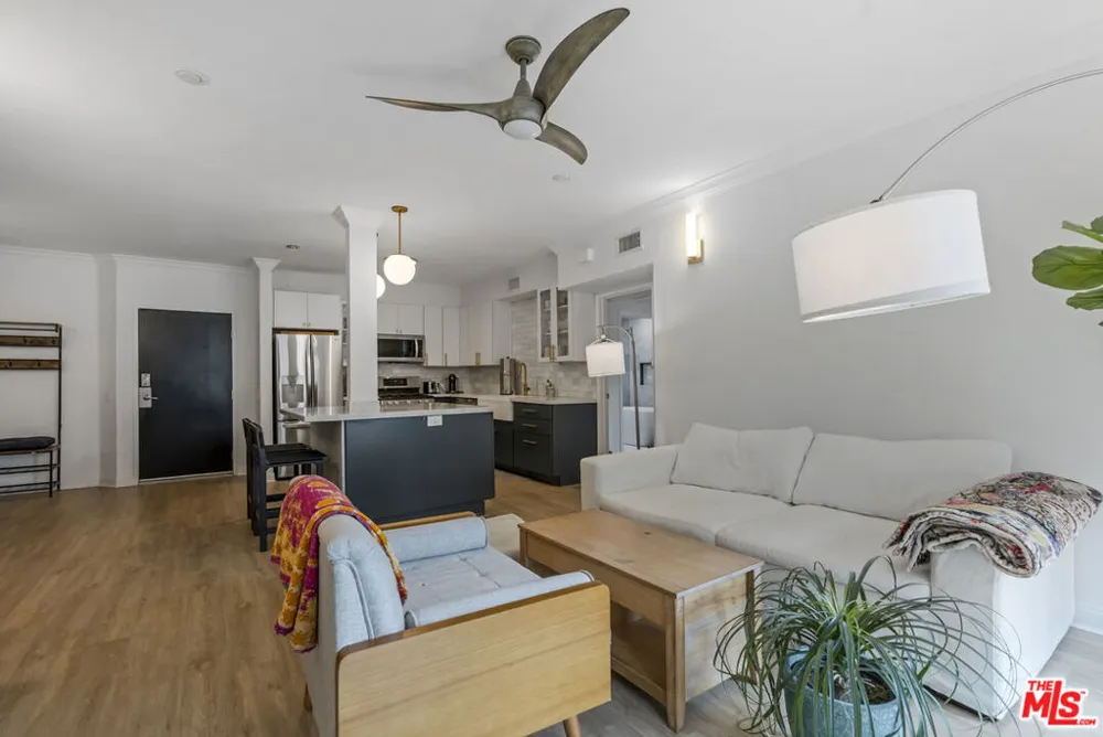 20 Catamaran Street #104 Marina del Rey, CA 90292
