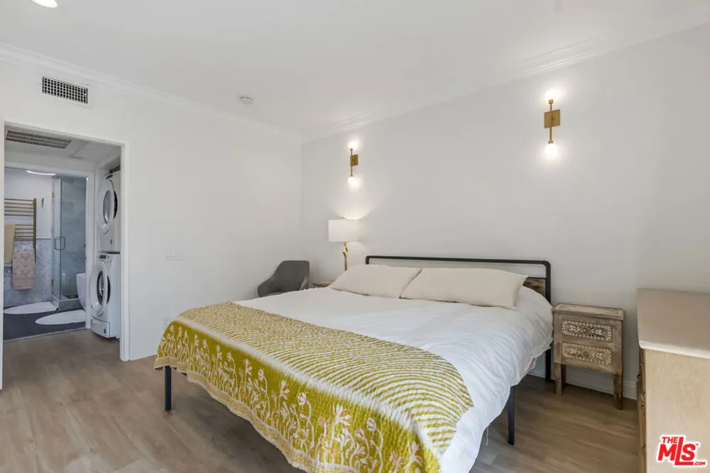 20 Catamaran Street #104 Marina del Rey, CA 90292