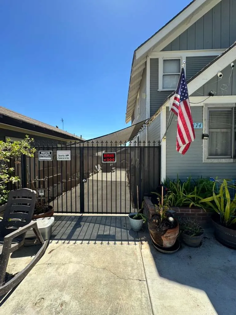 4174 El Dorado Riverside, CA 92501