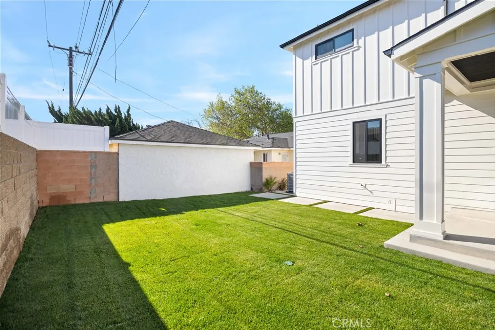 22002 Ocean Avenue Torrance, CA 90503