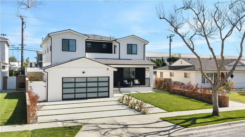22002 Ocean Avenue Torrance, CA 90503