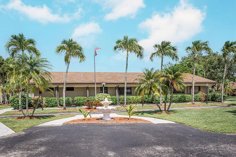 539 Shady Pine Way #B2 