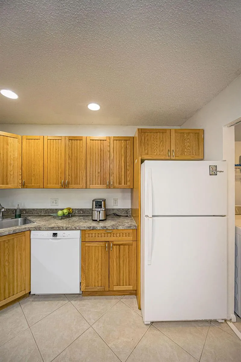 539 Shady Pine Way #B2 
