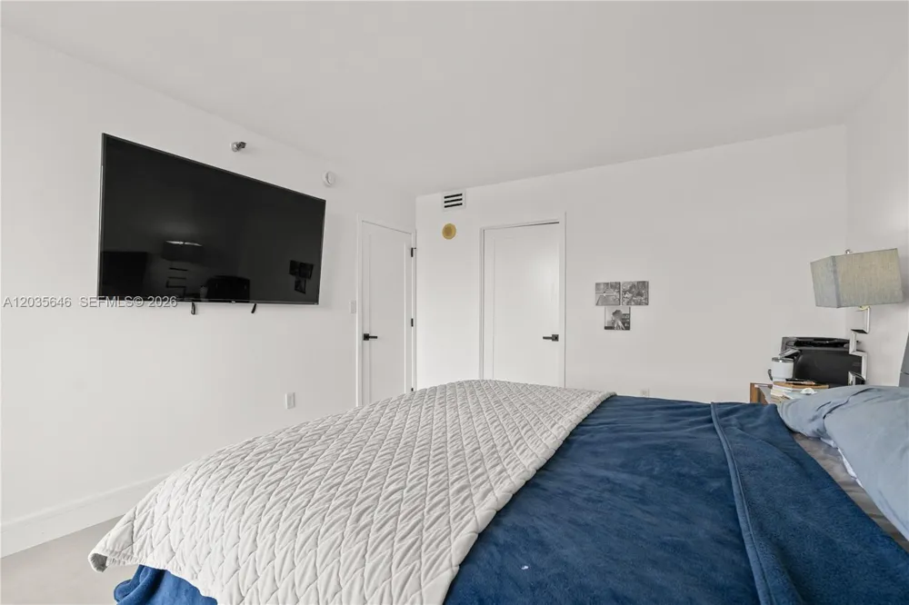 20505 E Country Club Dr #331 Aventura, FL 33180