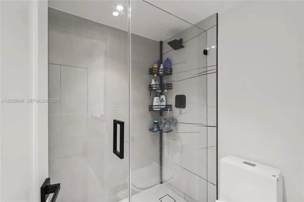 20505 E Country Club Dr #331 Aventura, FL 33180