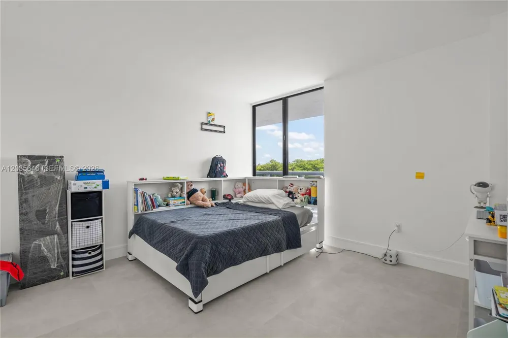 20505 E Country Club Dr #331 Aventura, FL 33180