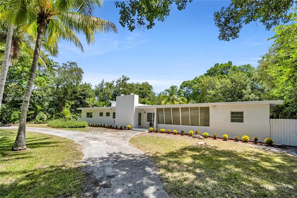 7480 SW 122nd St Pinecrest, FL 33156