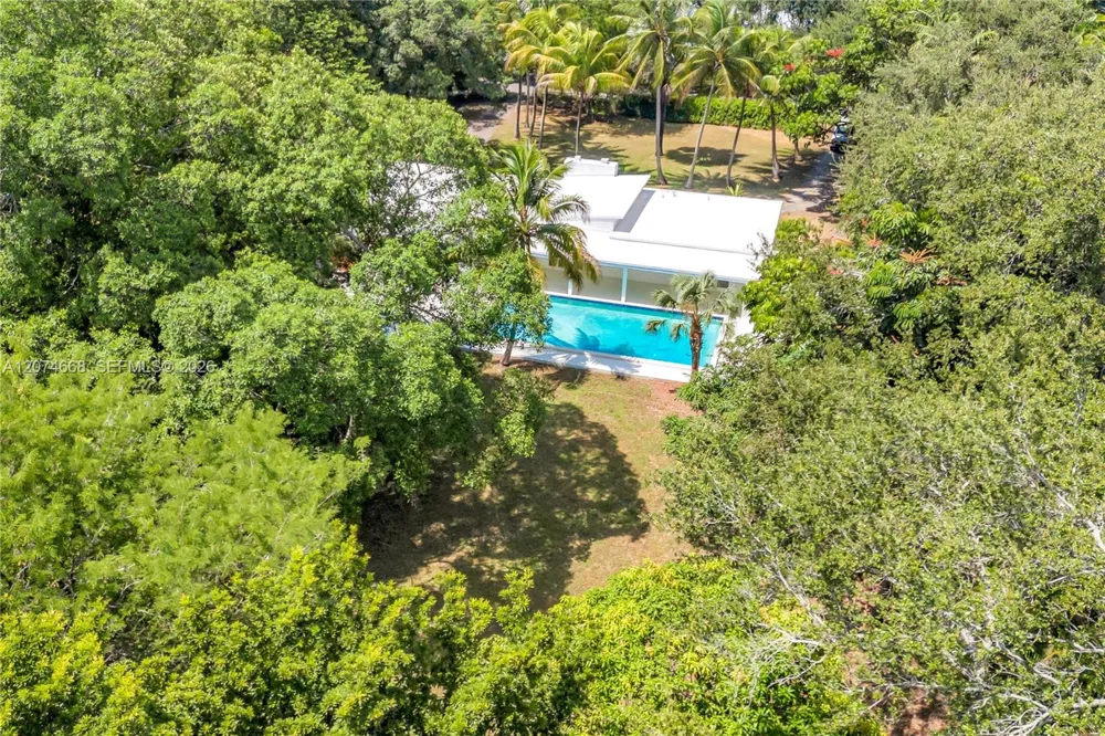 7480 SW 122nd St Pinecrest, FL 33156