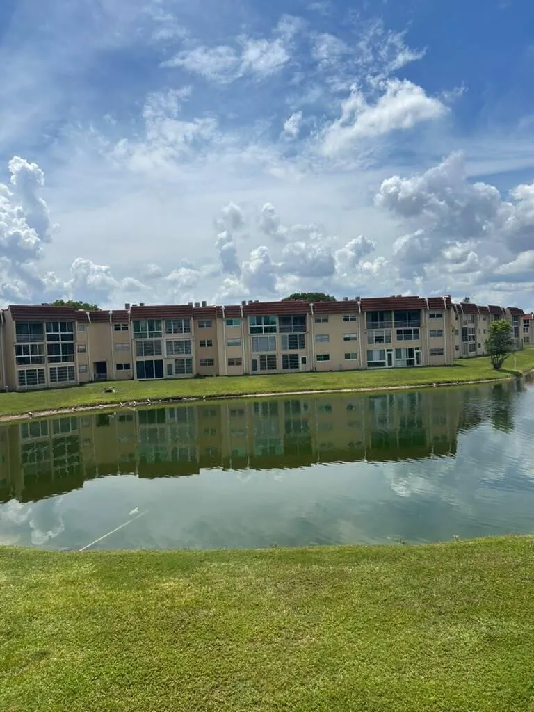 2881 Pine Island Road #208 Sunrise, FL 33322