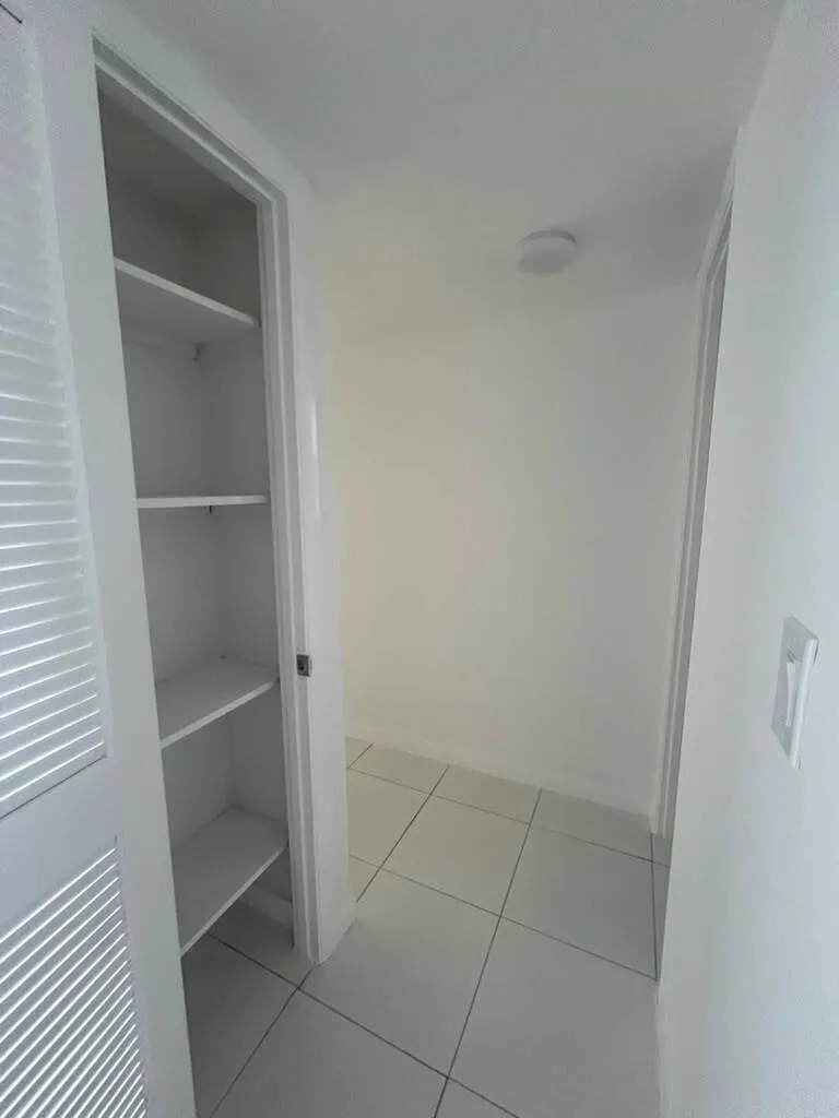 2881 Pine Island Road #208 Sunrise, FL 33322